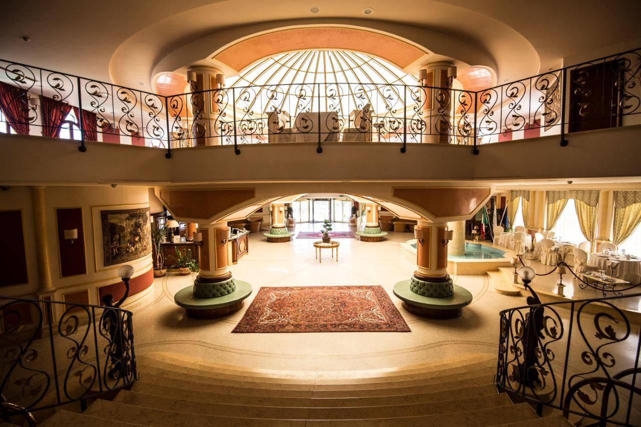Parco Dei Principi Hotel Роччелла-Ионика Экстерьер фото