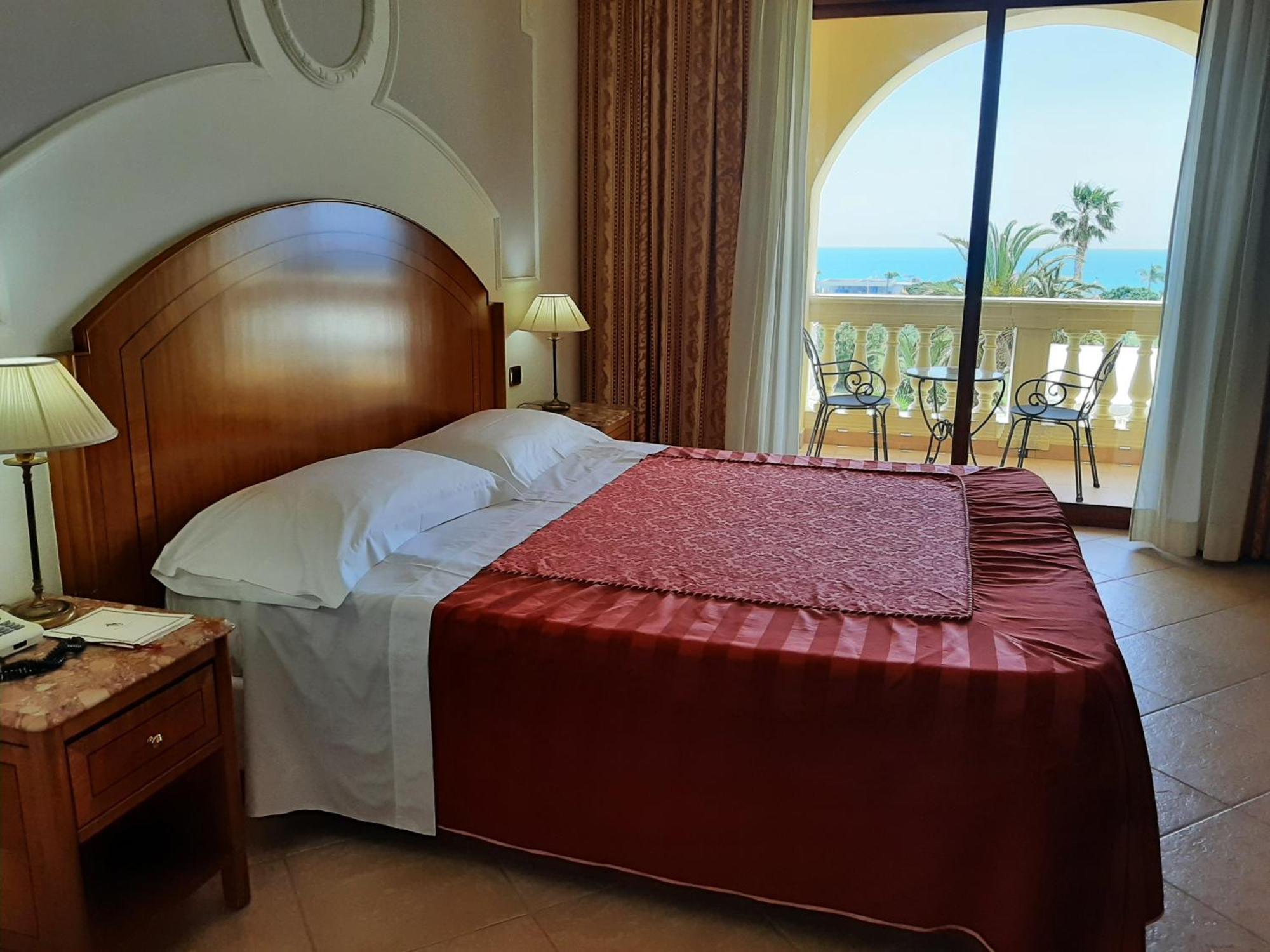 Parco Dei Principi Hotel Роччелла-Ионика Экстерьер фото