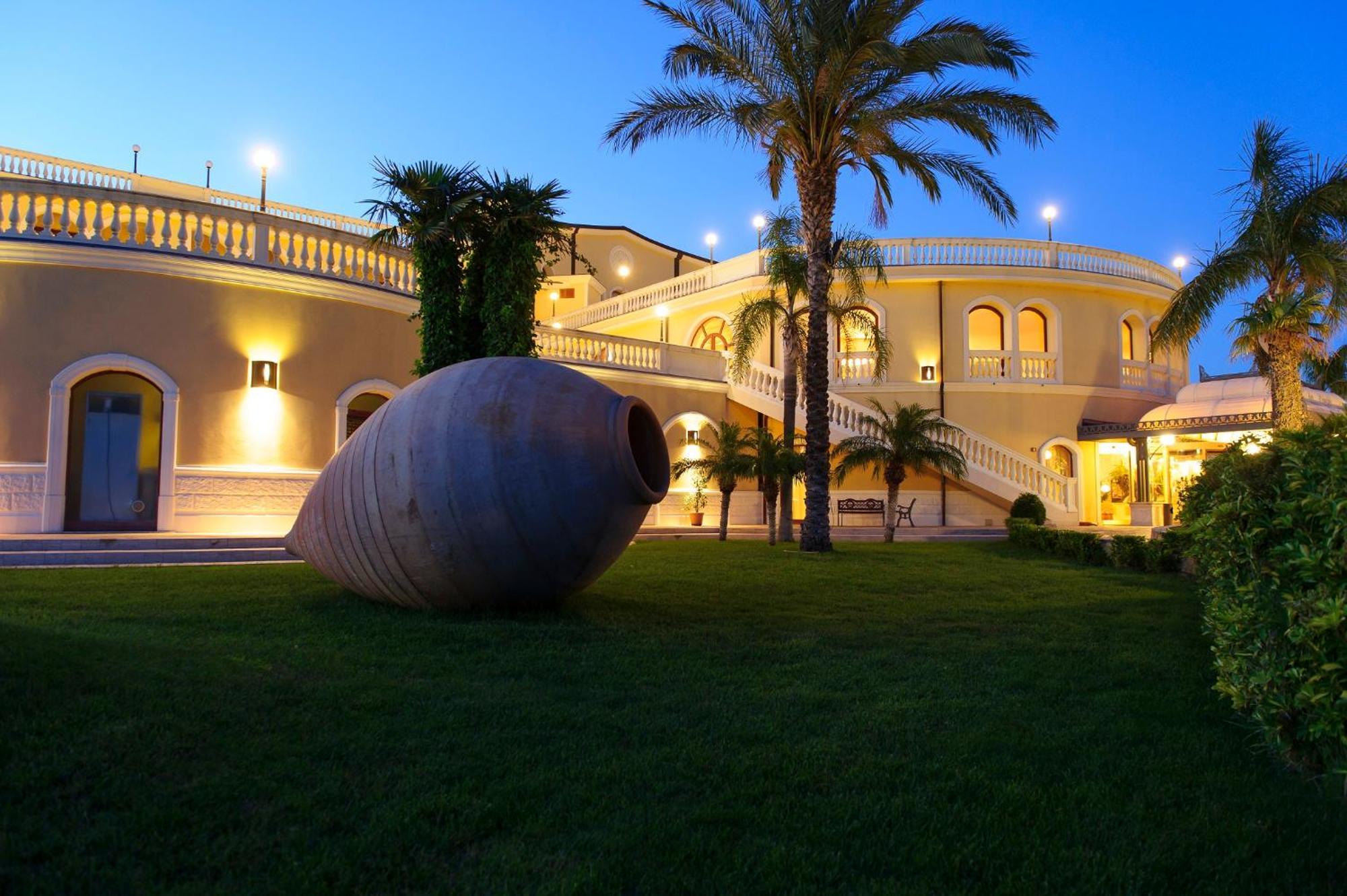 Parco Dei Principi Hotel Роччелла-Ионика Экстерьер фото