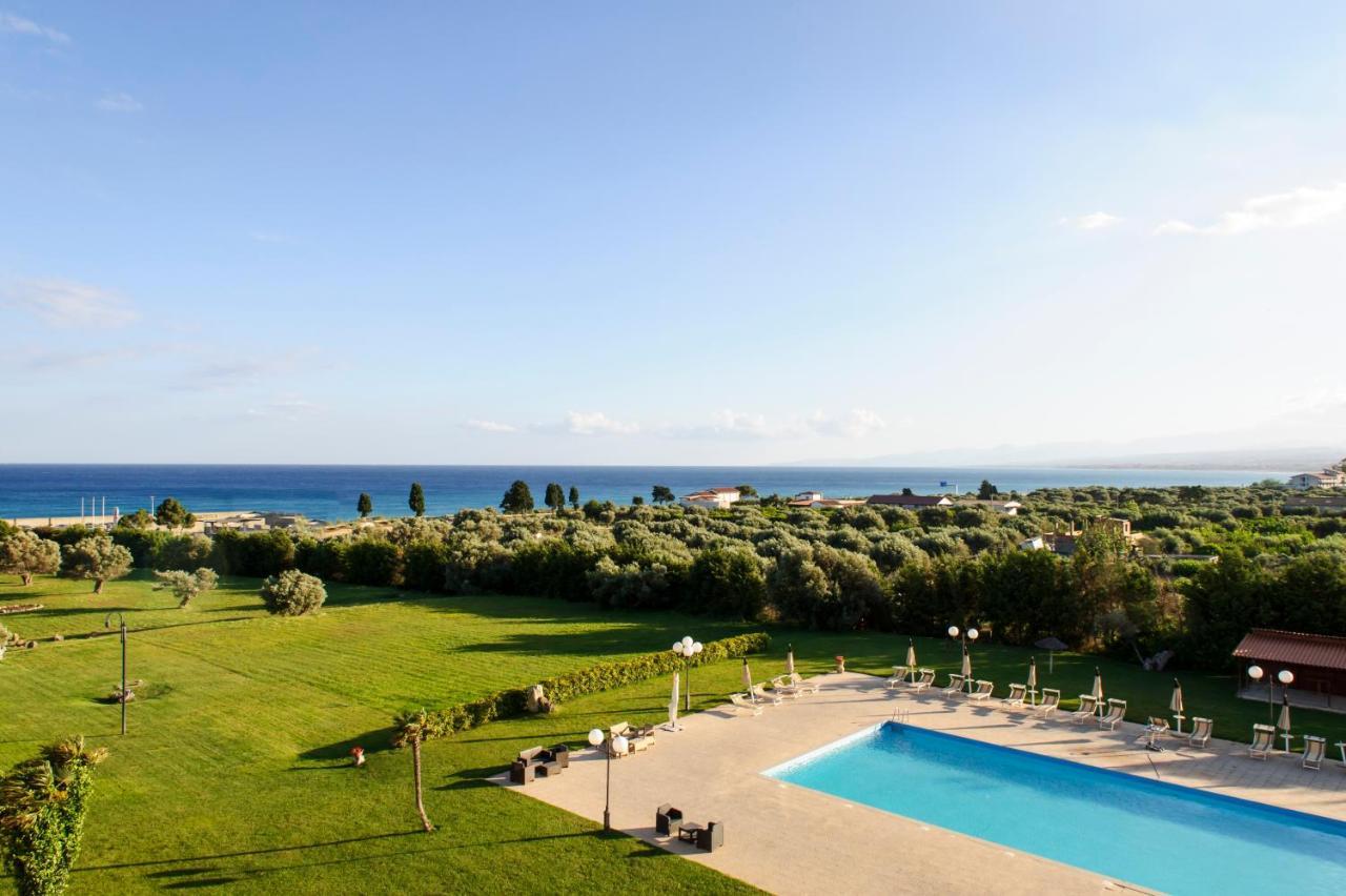 Parco Dei Principi Hotel Роччелла-Ионика Экстерьер фото