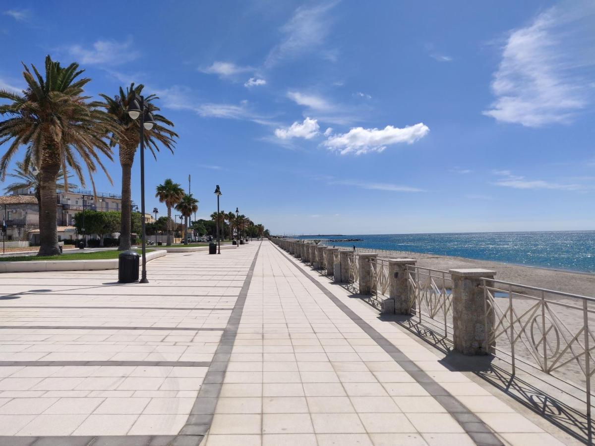 Parco Dei Principi Hotel Роччелла-Ионика Экстерьер фото